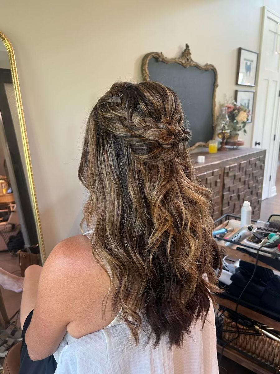 Dimensional brunette half-up bridal hairstyle